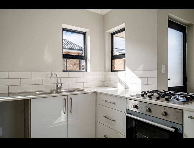 2 BEDROOM TOWNHOUSE FOR SALE IN C PLACE